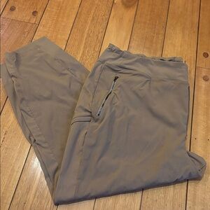 Athleta hiking pants (elation straight leg) size 22 women’s khaki/tan color